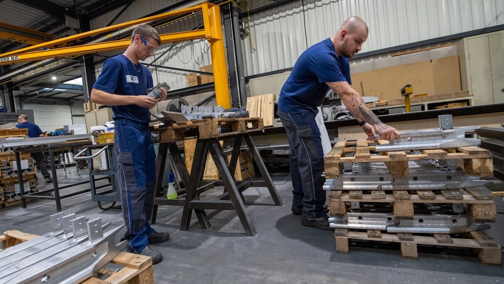 Les vêtements de travail confortables de la collection Mewa Dynamic Industry 