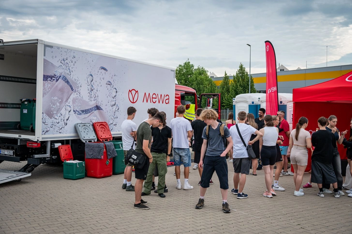 Stejně jako v předchozím roce se akce konala v rámci 8. ročníku iniciativy německého velvyslanectví "Echt Praxe". 
