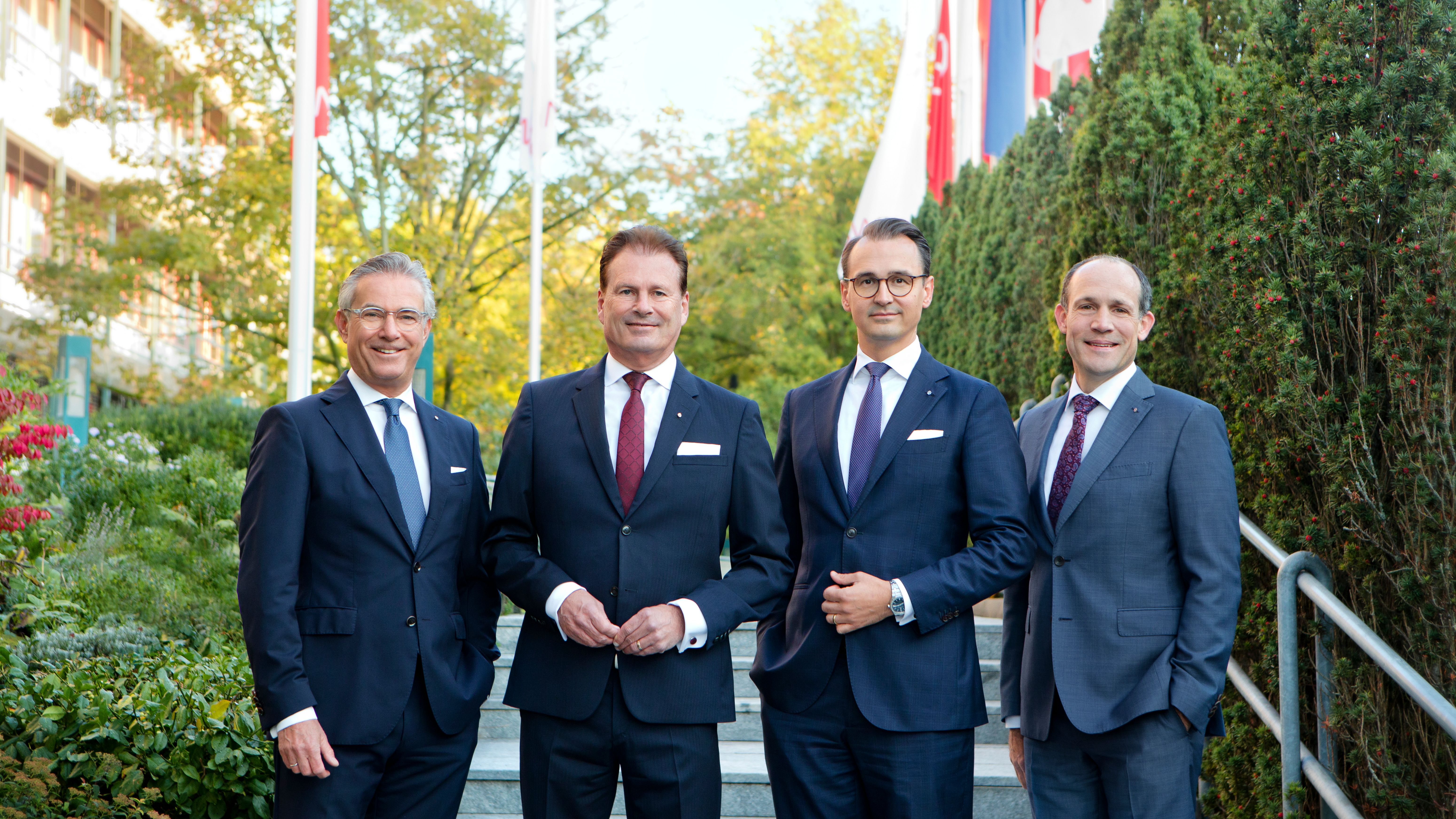 Führen künftig gemeinsam das strategische und operative Geschäft der Unternehmensgruppe (v.l.n.r.): Michael Kümpfel (CCO), Bernhard Niklewitz (CEO) Waldemar Feldbusch (CFO) und Björn Scheel (COO). Foto: Mewa