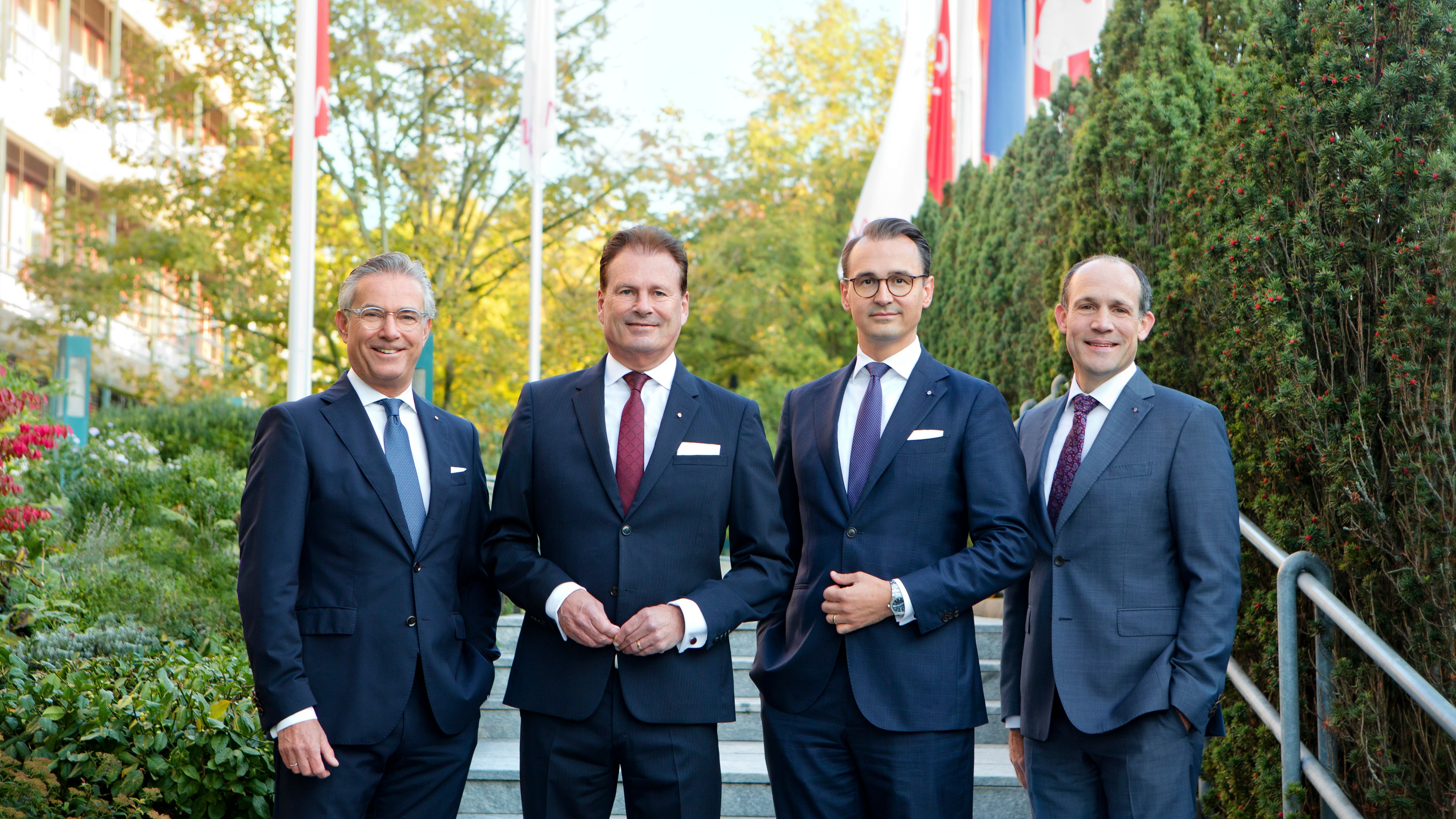 Guideranno congiuntamente le attività strategiche e operative del Gruppo (da sinistra a destra): Michael Kümpfel (CCO), Bernhard Niklewitz (CEO), Waldemar Feldbusch (CFO) e Björn Scheel (COO). (Foto: Mewa)