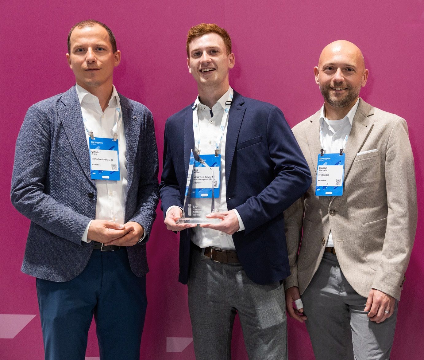 von l. n. r.: Ortwin Frille (Mitarbeiter Prozessmanagement Mewa), Eric Rissler (Projektmanager Applikationsprojekte Mewa), Markus Horvath (Sybit GmbH). (Foto SAP)