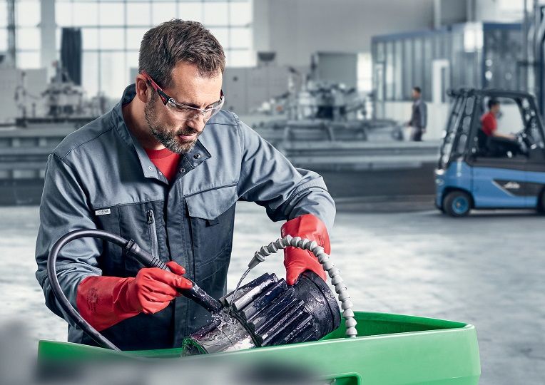 A Mewa fenntartható teljes körű szolgáltatásokat nyújt ipari ügyfeleinek (Fotók: Mewa).