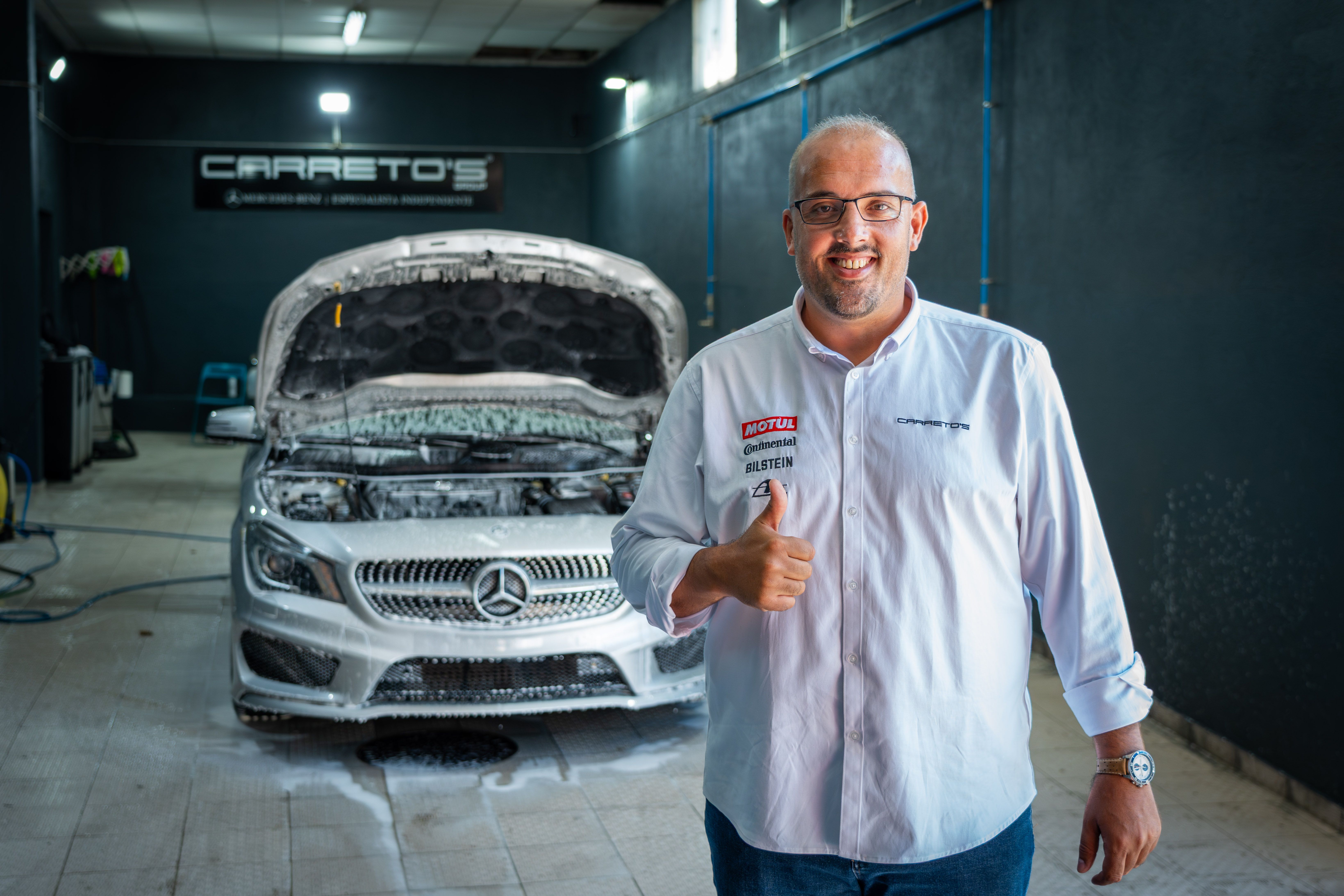 A primeira oficina de David Carreto era um one-man-show para duas dúzias de veículos de clientes de várias marcas (foto: Mewa)