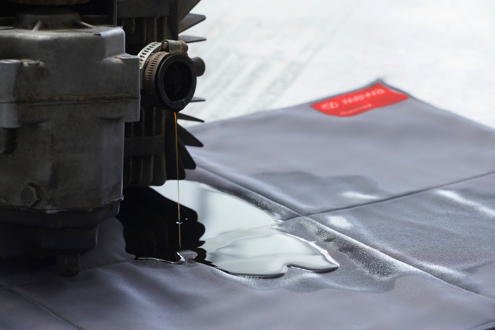 A manta sustentável substitui o cárter volumoso (foto: Mewa)