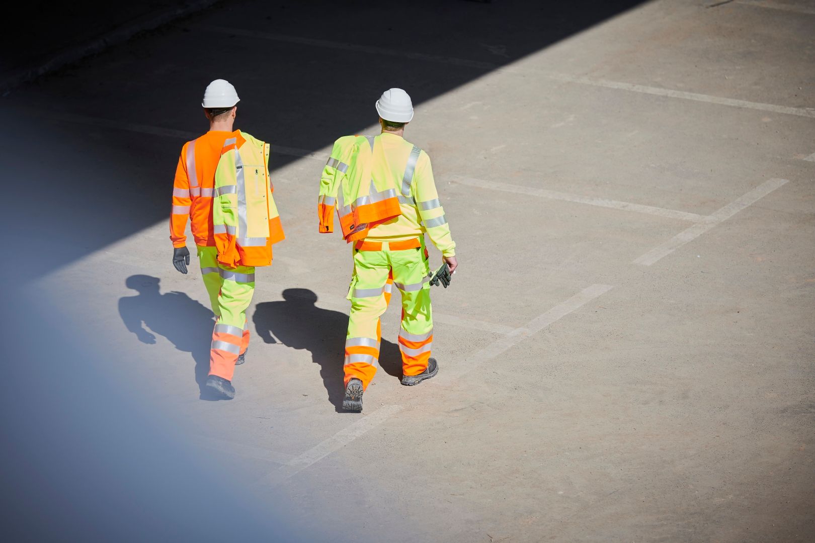 Mewa Dynamic Reflect: abbigliamento protettivo ad alta visibilità per avere massima libertà di movimento. 