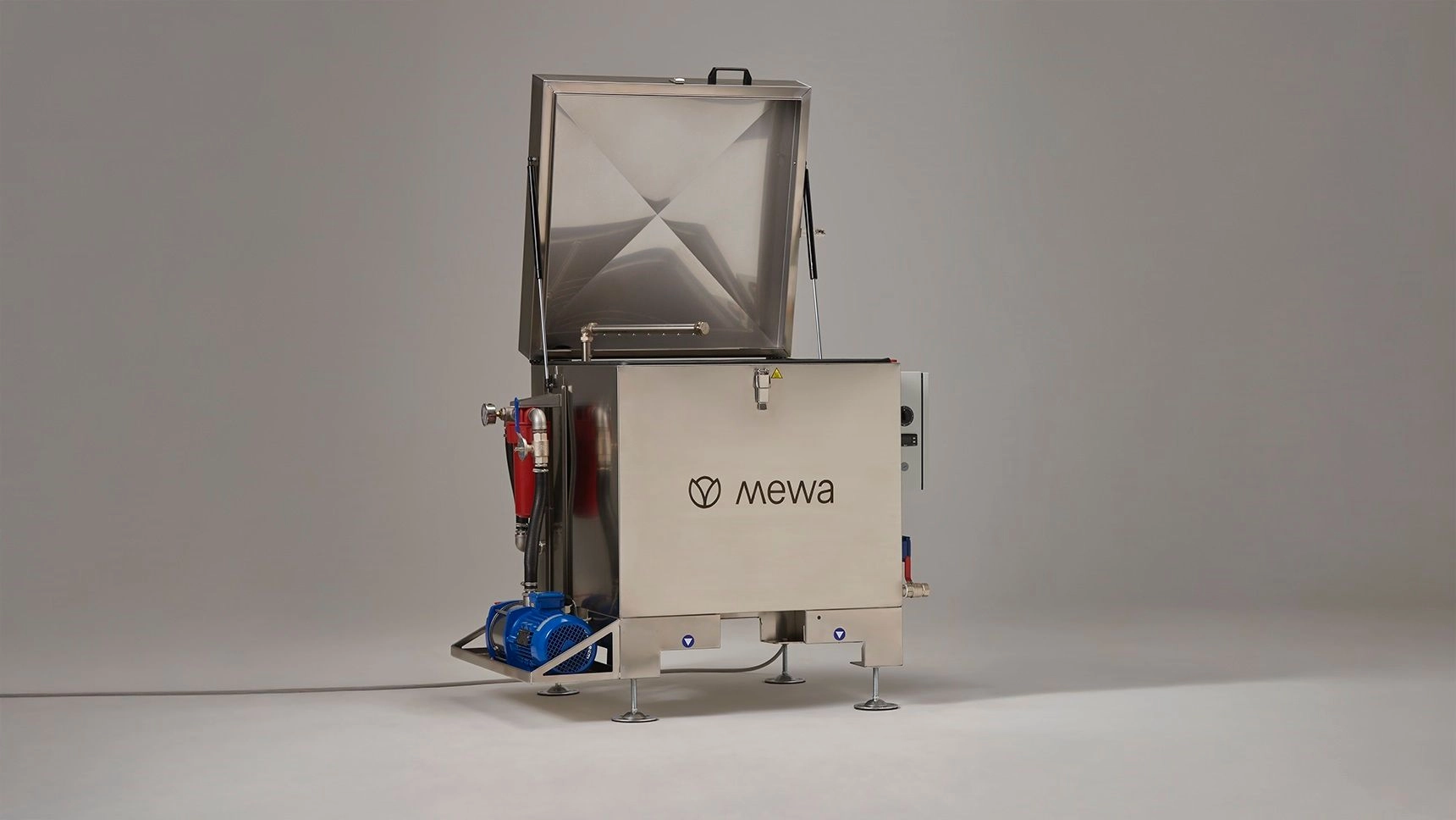 De volautomatische onderdelenreiniger Mewa Eco-Matic verwijdert verontreinigingen op een natuurlijke en biologische wijze en kan ook worden ingezet voor het onderhoud en de herstelling van installaties in de voedselproductie.