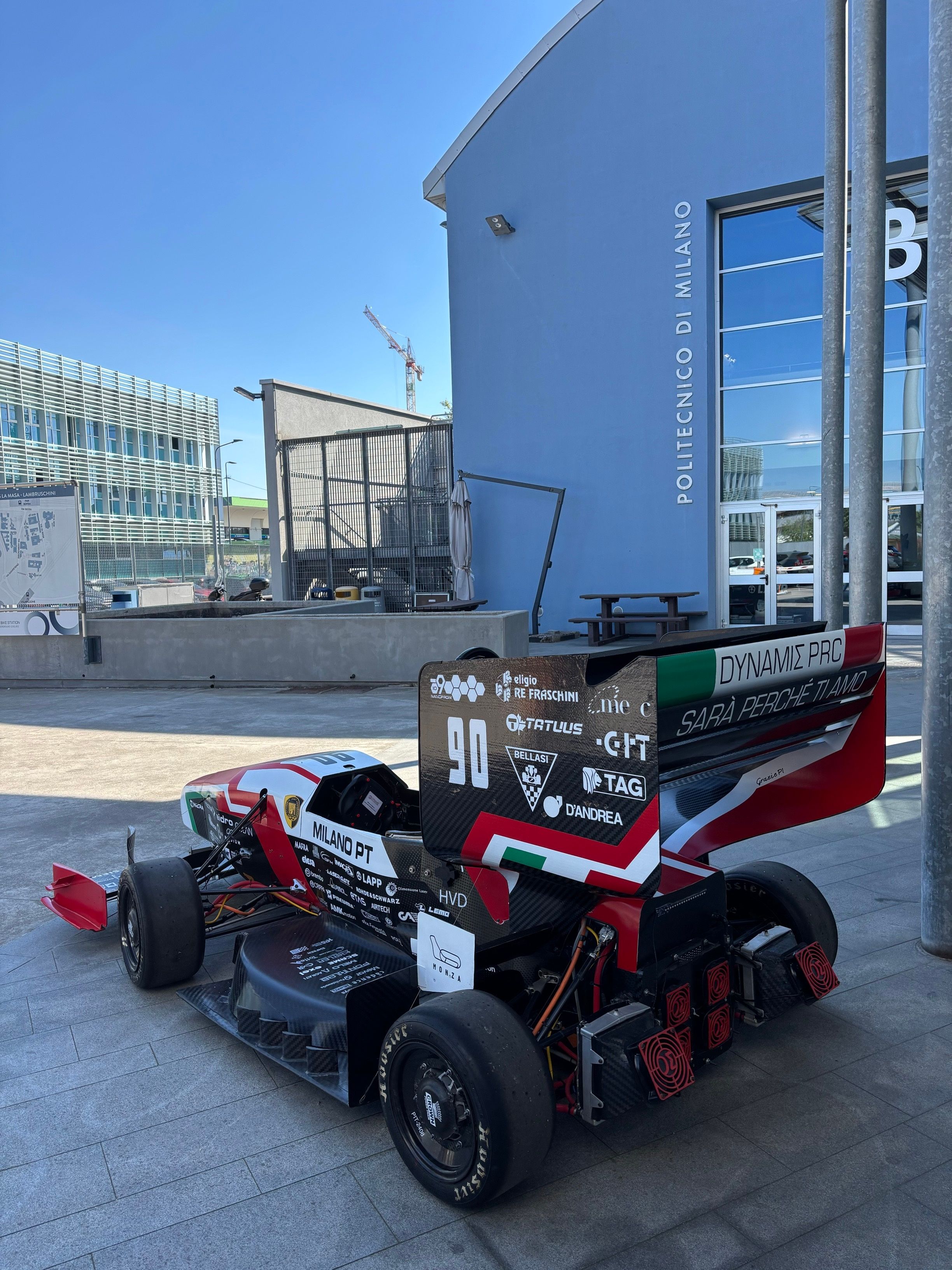 Passione, creatività e spirito di squadra: è questo ciò che racchiude il prototipo di Dynamis PRC, uno dei team di punta della Formula Student. (Foto: Mewa)