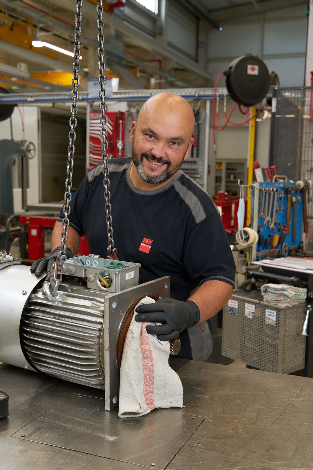 “O pano é bué fixe”, acha Rui Pedro Carvalho, SEW-EURODRIVE Portugal (foto: Mewa)