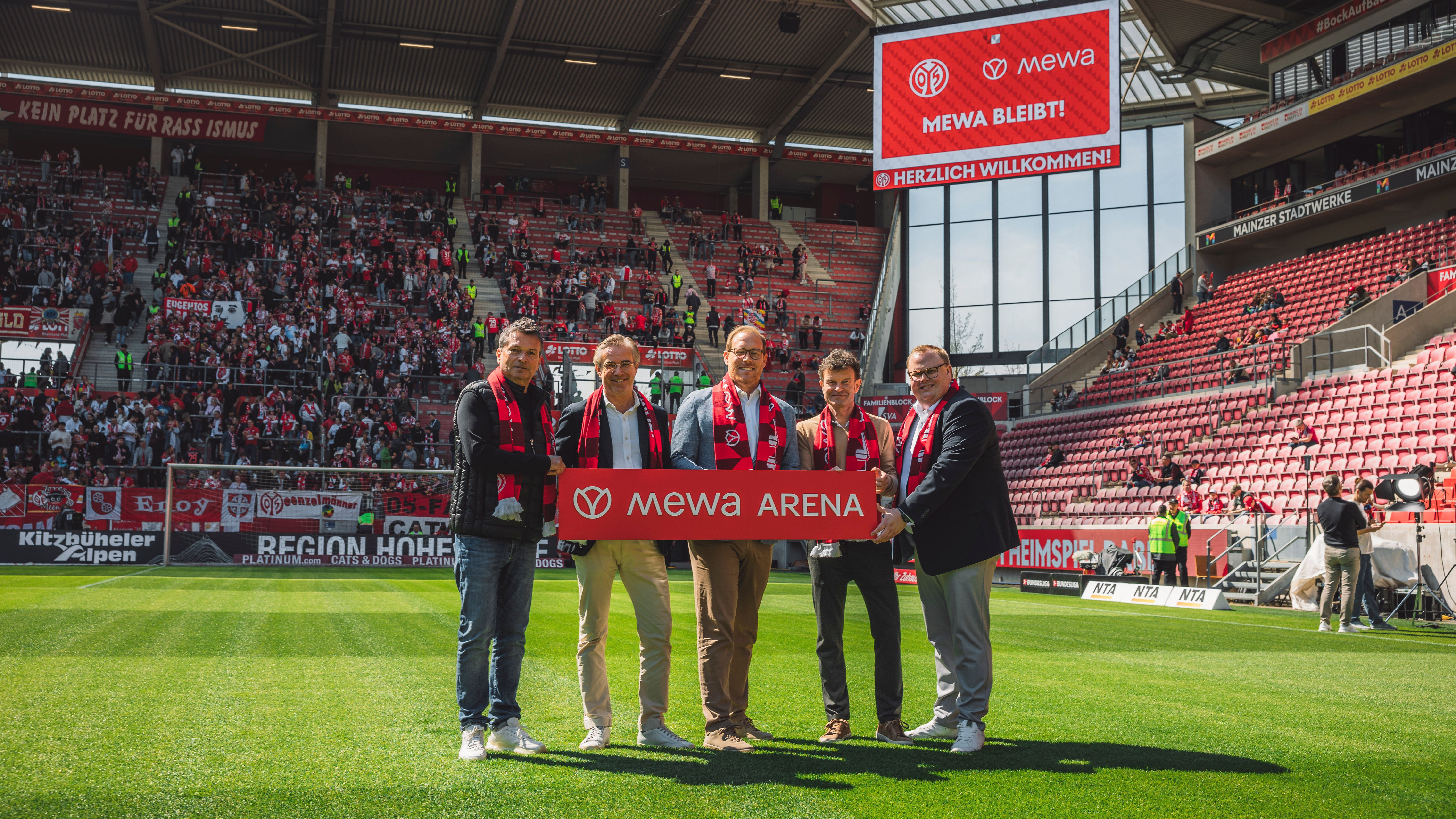 Mewa hat den Naming-Right-Vertrag an der Mainzer Spielstätte bis 2031 verlängert (Foto: Mainz 05)