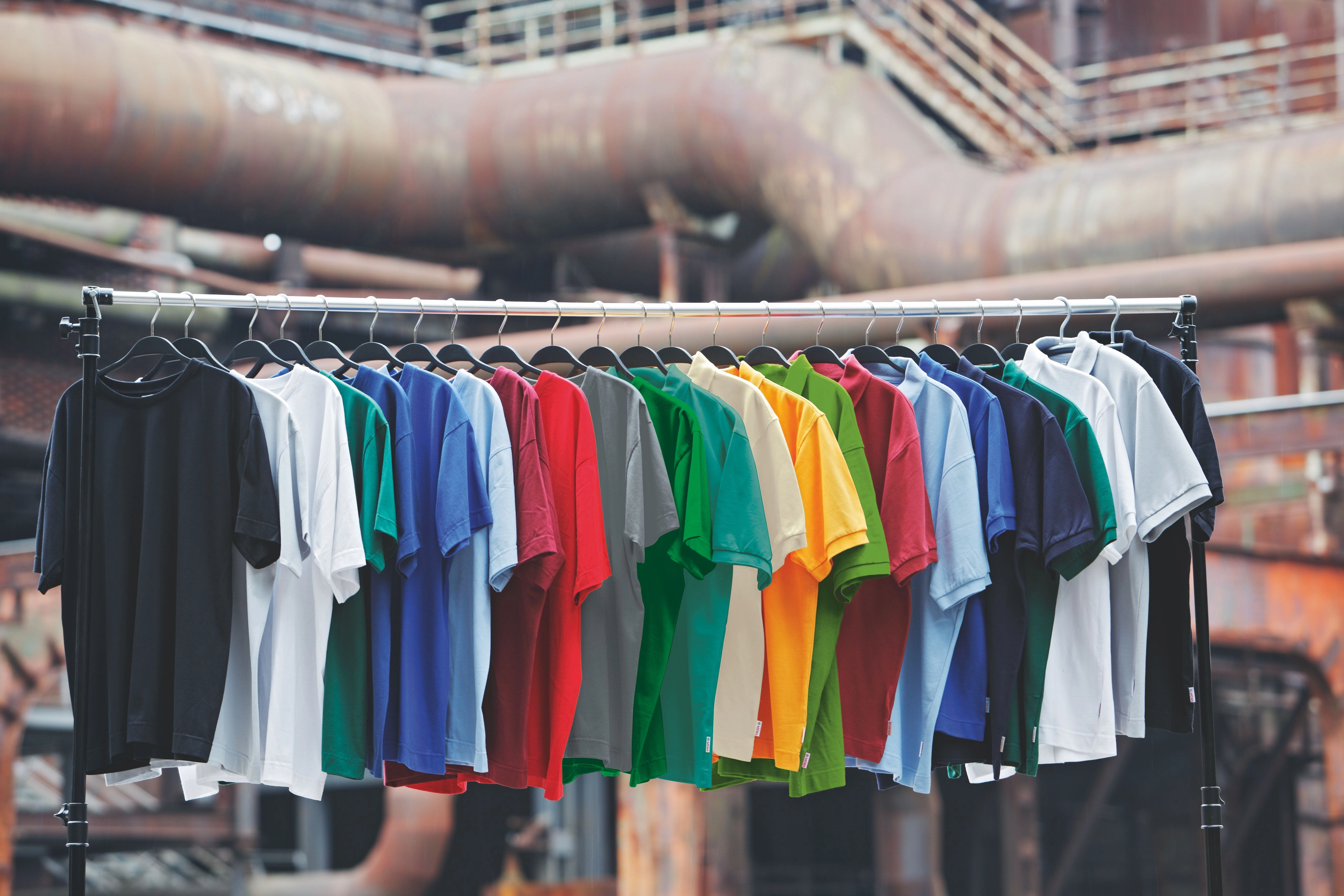 T-Shirts e Shorts MEWA BASICS: pratico outfit per la stagione calda