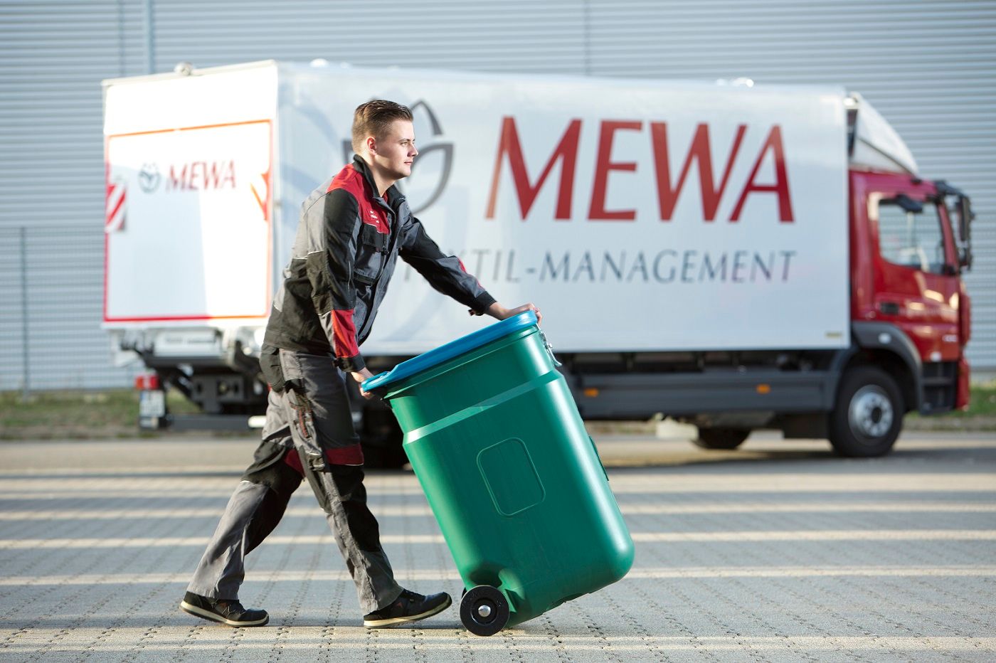 Mewa adquireix RS Kunststoff, el fabricant dels seus contenidors de seguretat SaCon