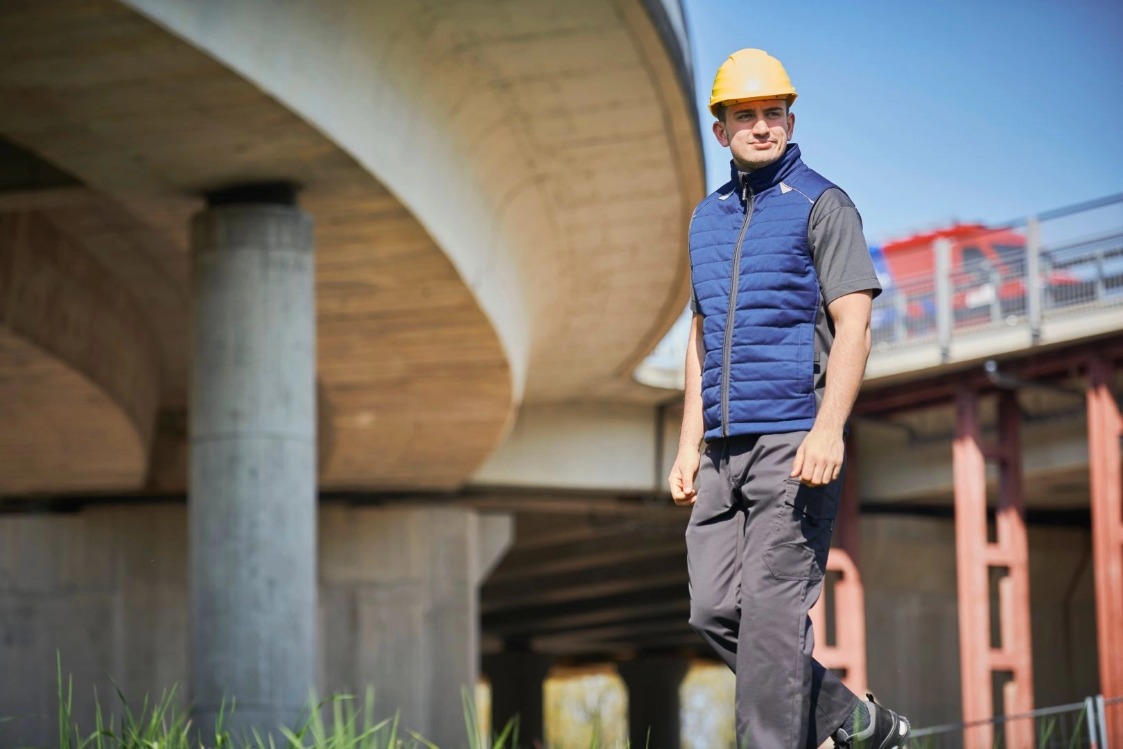 Funktionale Arbeits-Outfits. Foto: Mewa