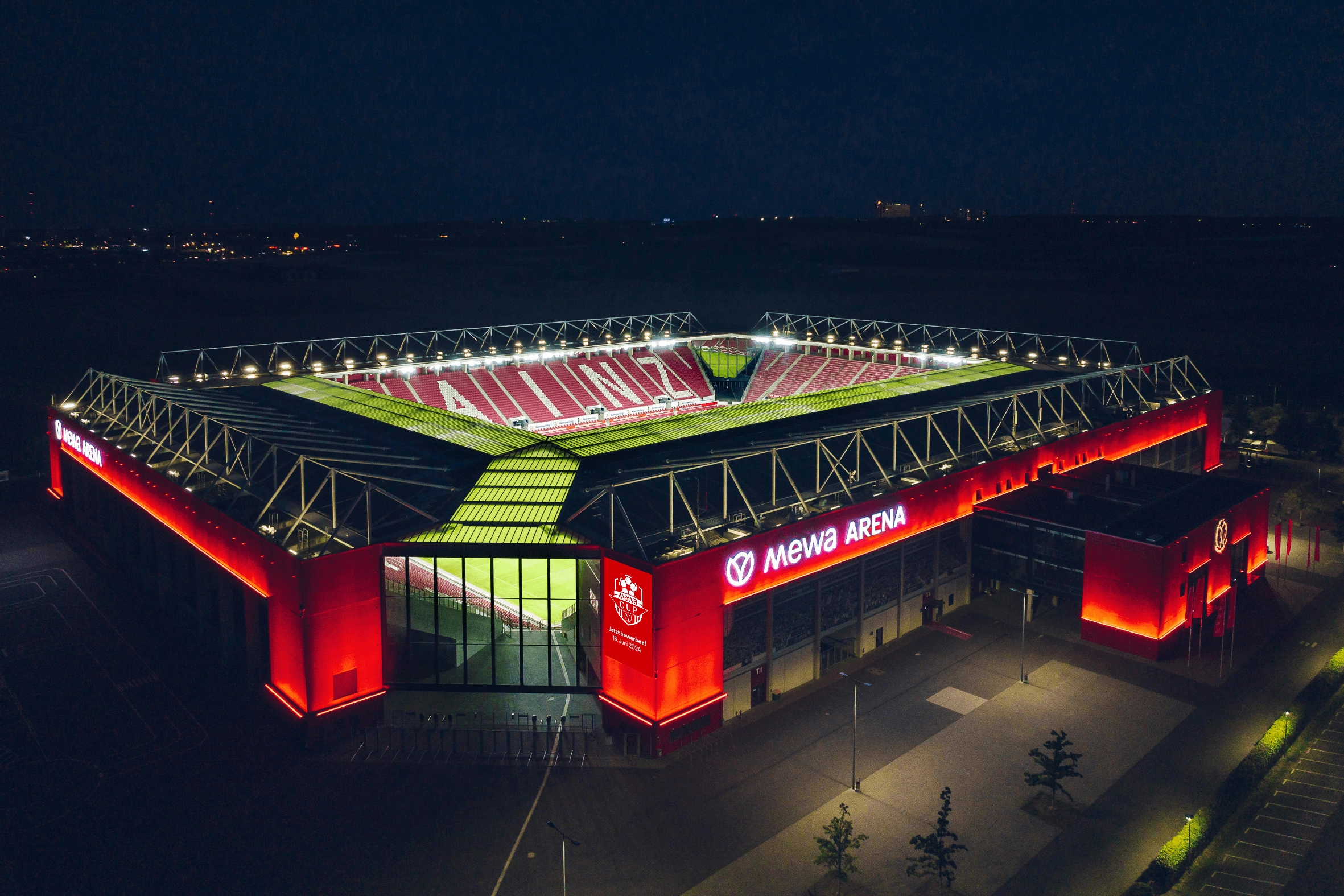 MEWA ARENA Drohne
