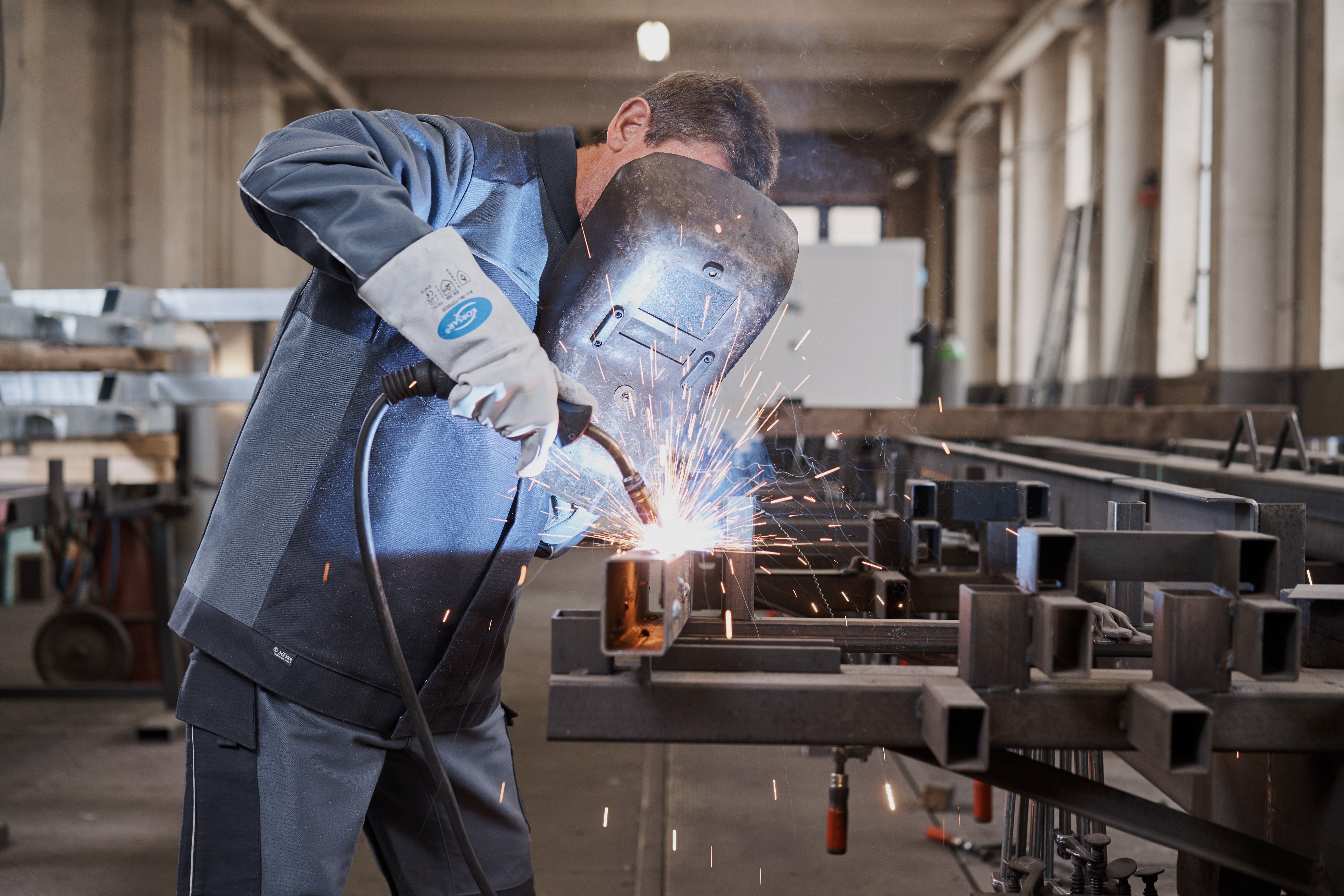 Odzież ochronna Mewa Dynamic Flame do prac spawalniczych.