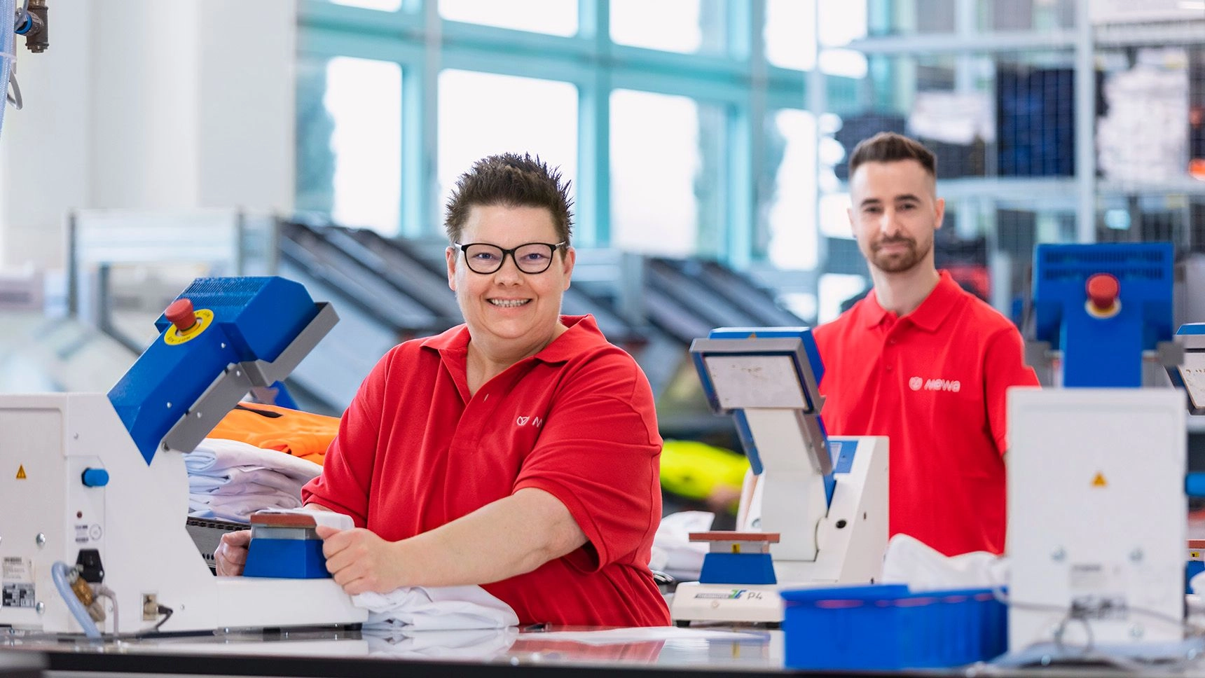 Als Anerkennung für vorbildliche Kundenarbeit erhält Mewa nun in der Kategorie Berufs- und Arbeitskleidung das Prädikat „Top-Servicequalität 2024/25“.