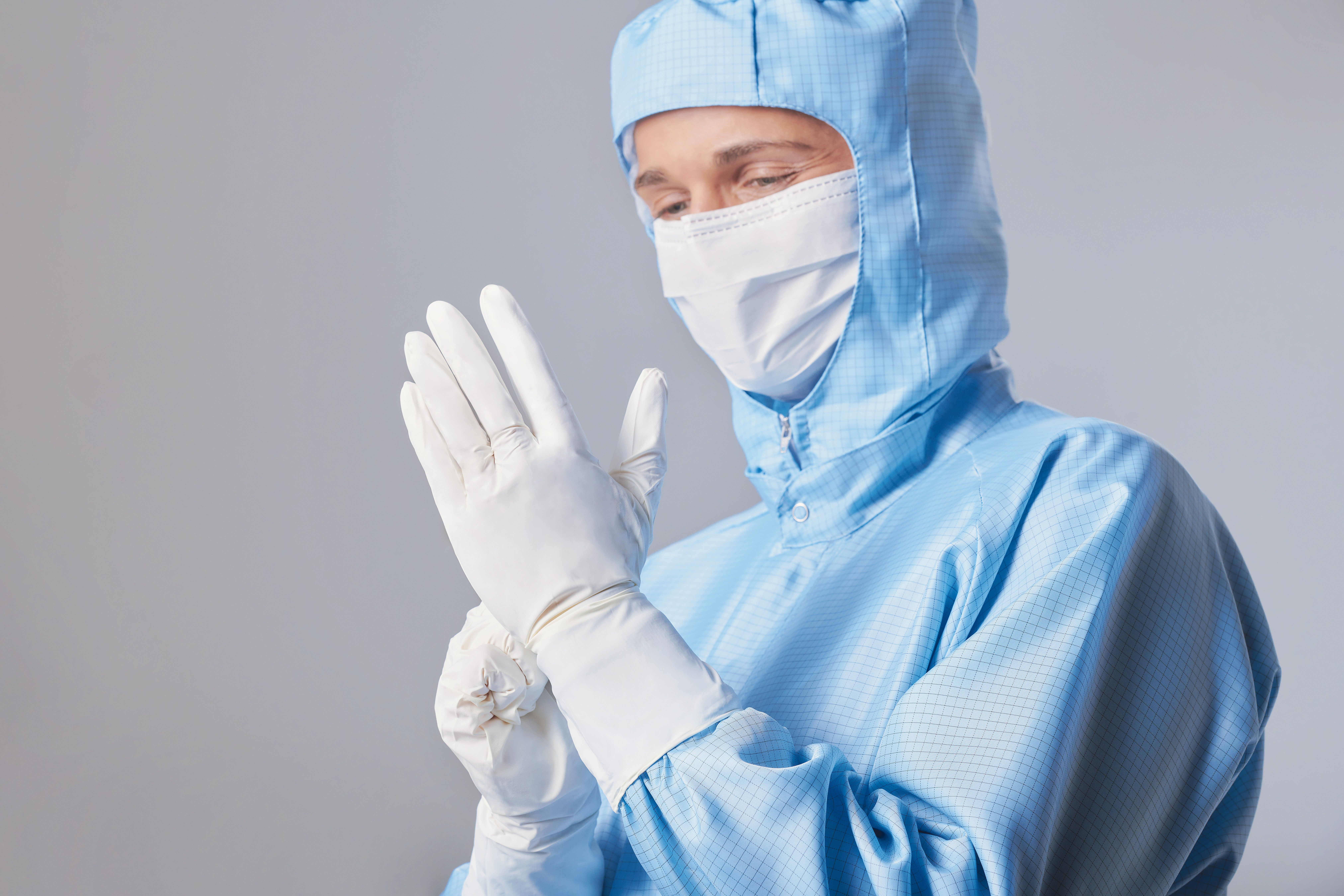 Auf der Fachmesse Lounges 2025 präsentiert Textildienstleister Mewa einen kompletten Rundum-Service für Reinraumprozesse Mewa. (Fotos: Mewa)