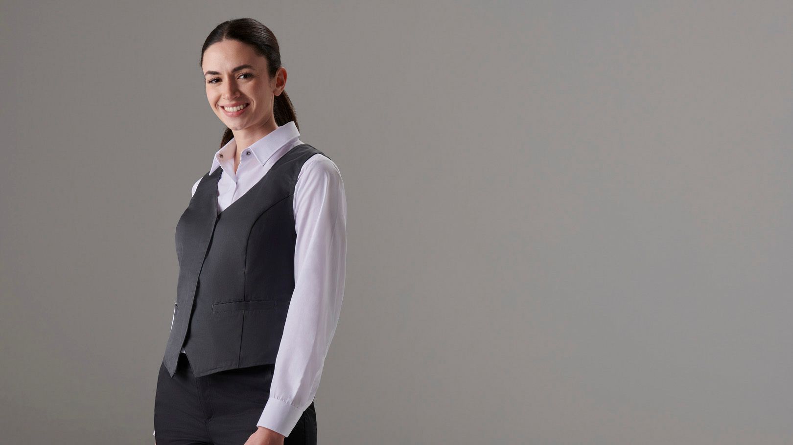 Mewa bietet Kollektionen an, die im Mix-and-Match-Verfahren vielfältige Optionen ermöglichen, um Optik, Funktionalität und Wirtschaftlichkeit in Einklang zu bringen. (Fotos: Mewa)