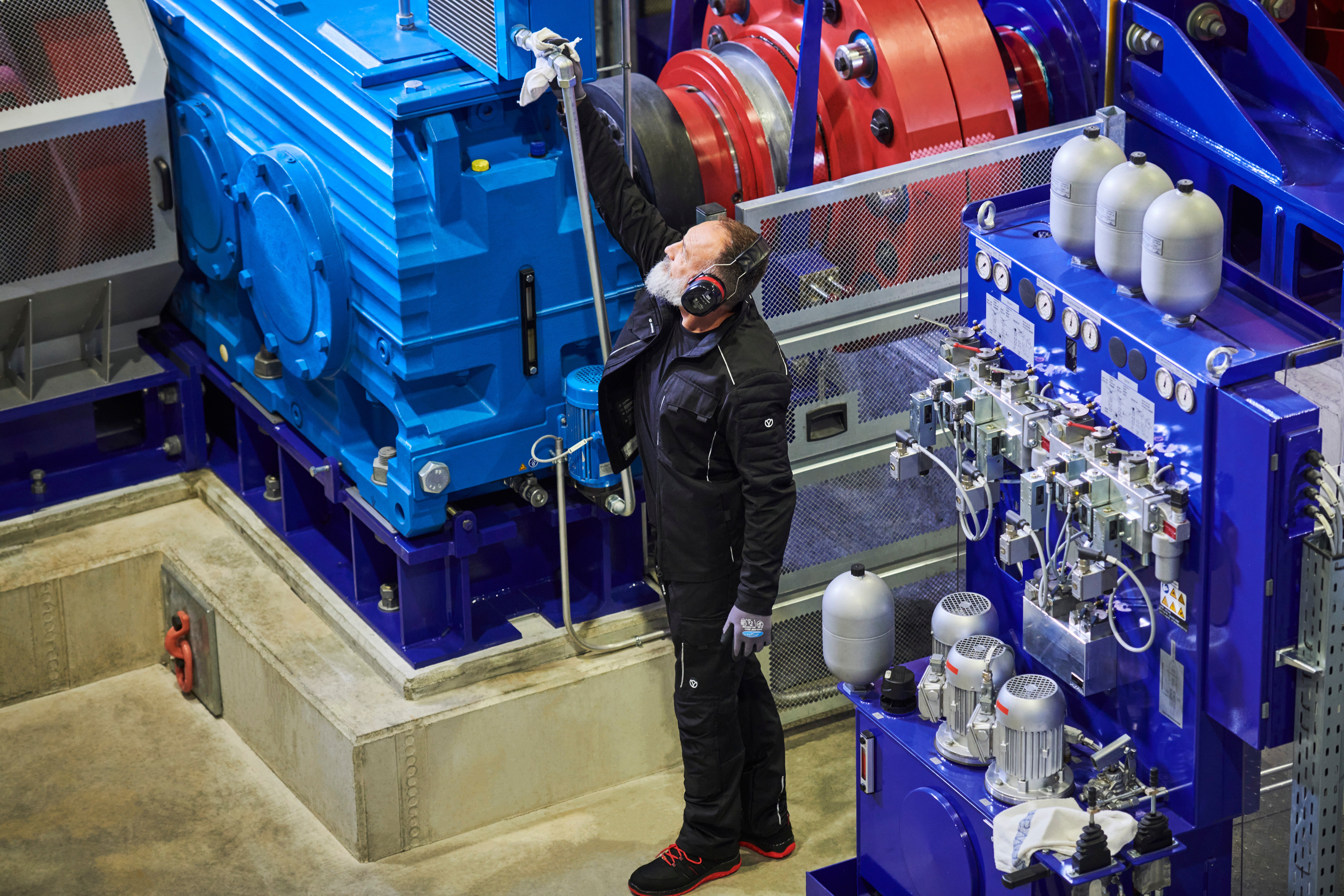 Des vêtements à toute épreuve : les vêtements de travail d’aujourd’hui cachent souvent des techniques textiles développées à l’origine pour le sport de compétition.