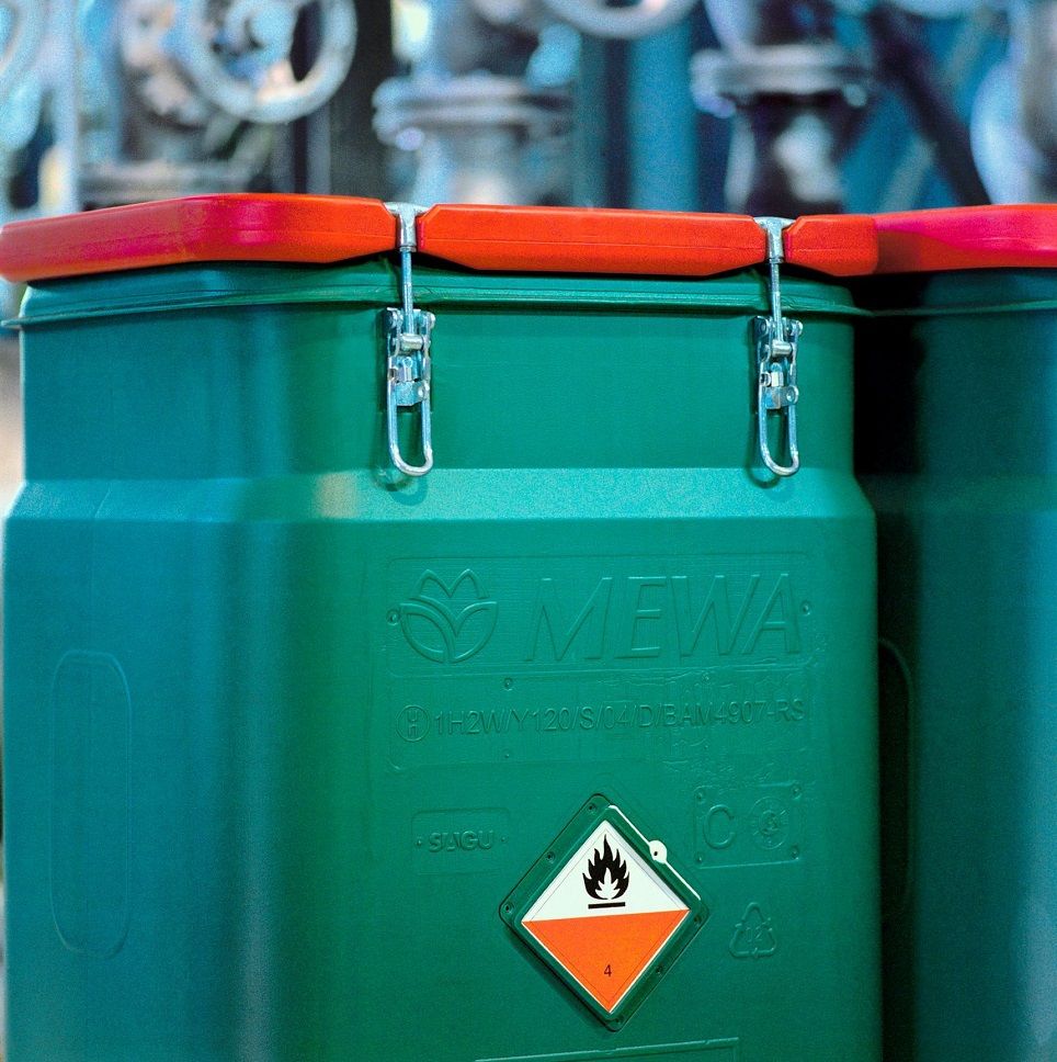 Le conteneur de sécurité Mewa « SaCon » assure un stockage sûr et un transport sécurisé.