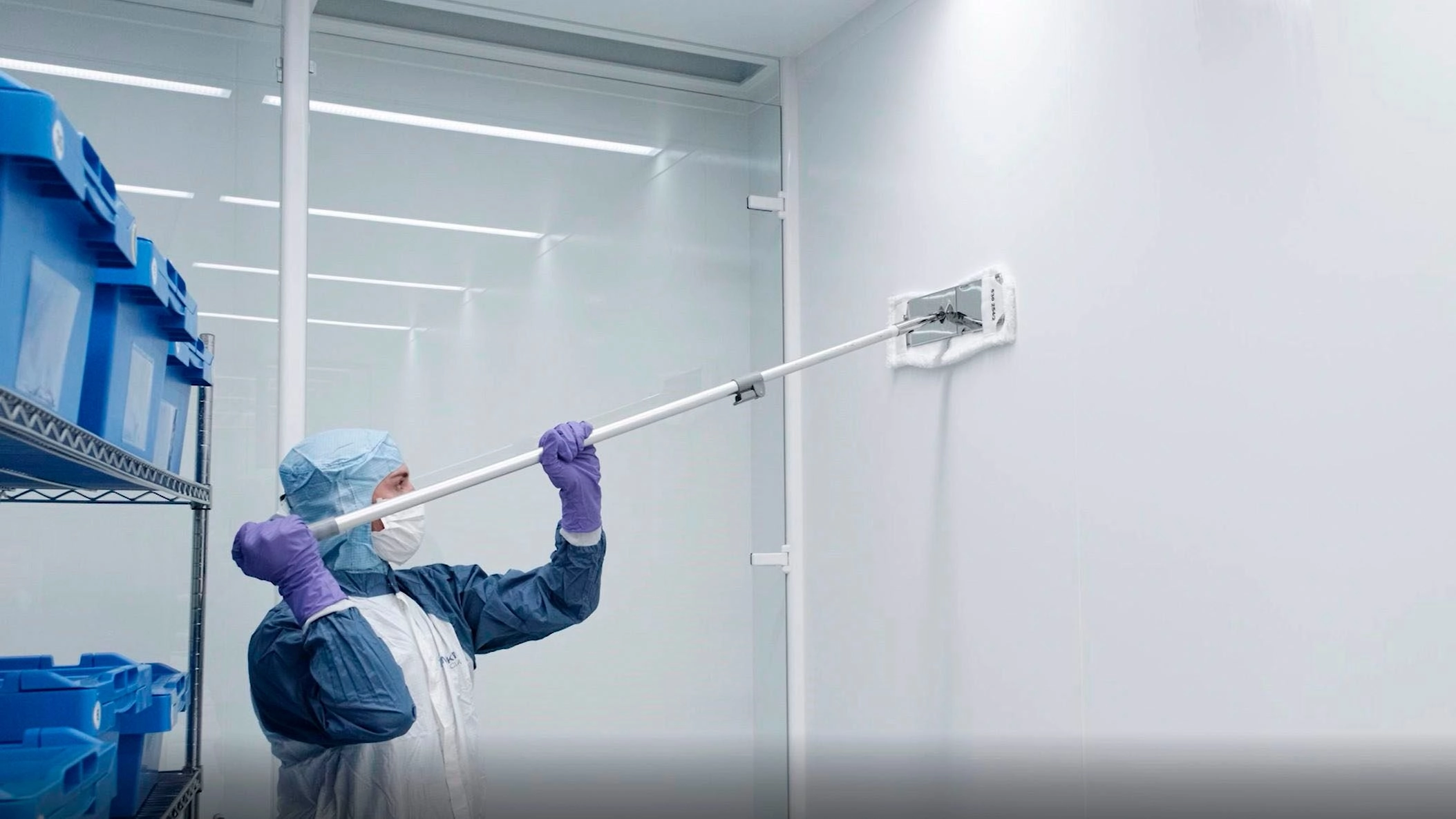 Die Mikroclean GmbH, Spezialist für Reinraumreinigung, gehört jetzt zur Mewa-Gruppe.