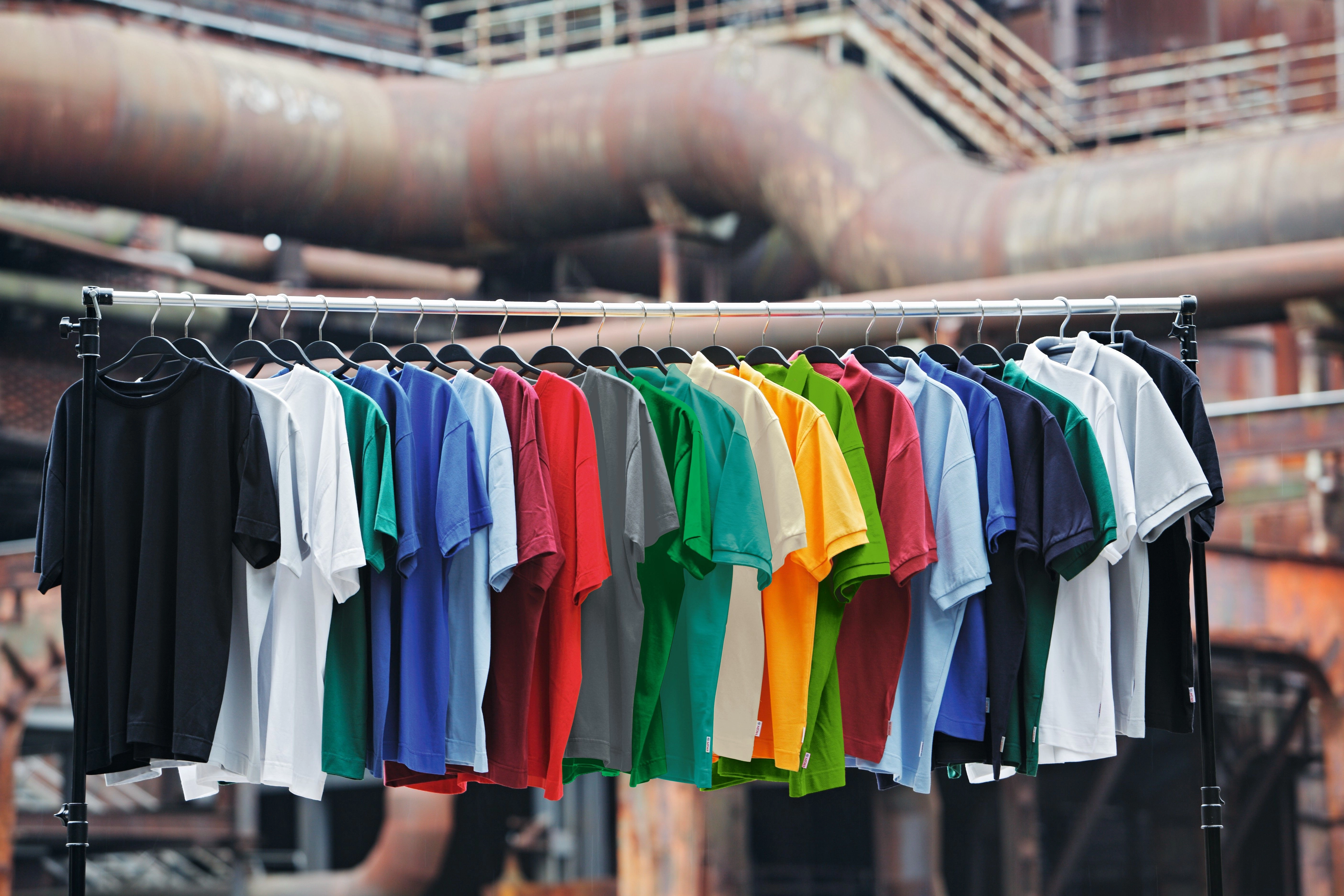 T-shirty i szorty robocze z kolekcji Mewa BASICS to praktyczny ubiór na gorącą porę roku (zdjęcia: Mewa ).