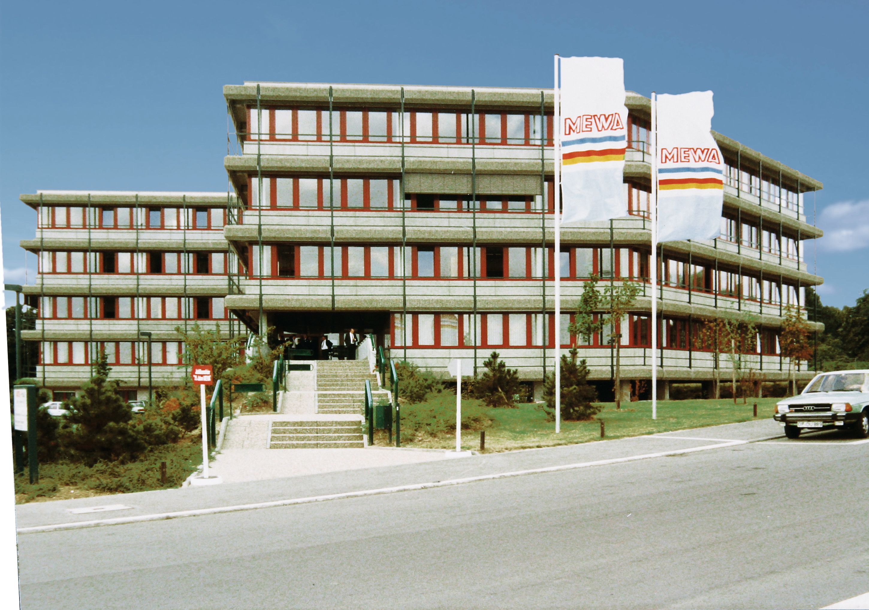 Umzug der Mewa-Zentrale von Hameln nach Wiesbaden